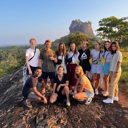 Sigiriya Village Home Stay Ngoại thất bức ảnh